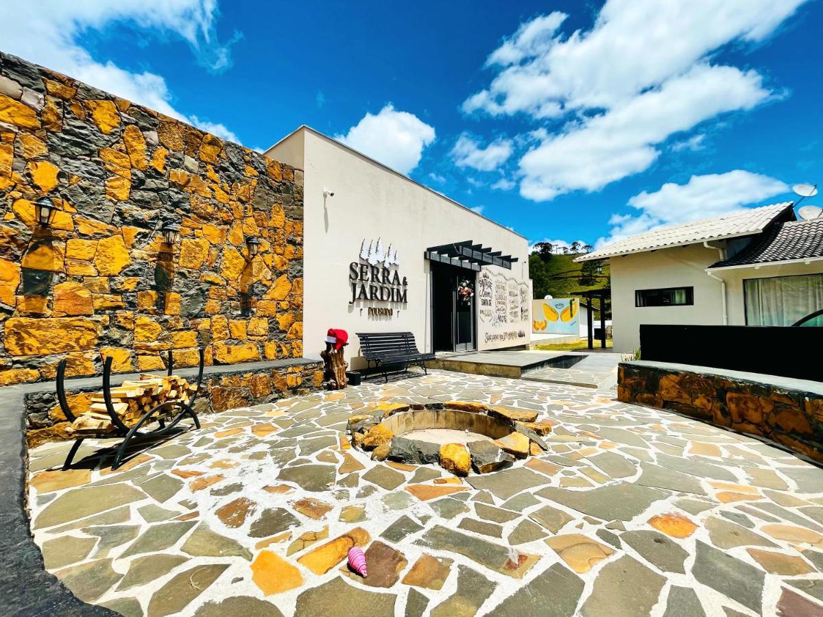 Serra & Jardim Inn *